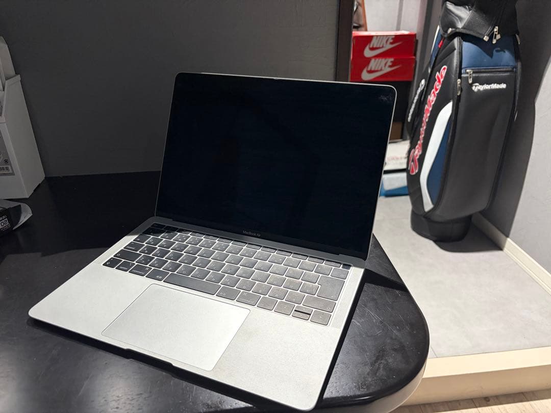 MacBook本体 MacBookAir 2020 8GB 256GB