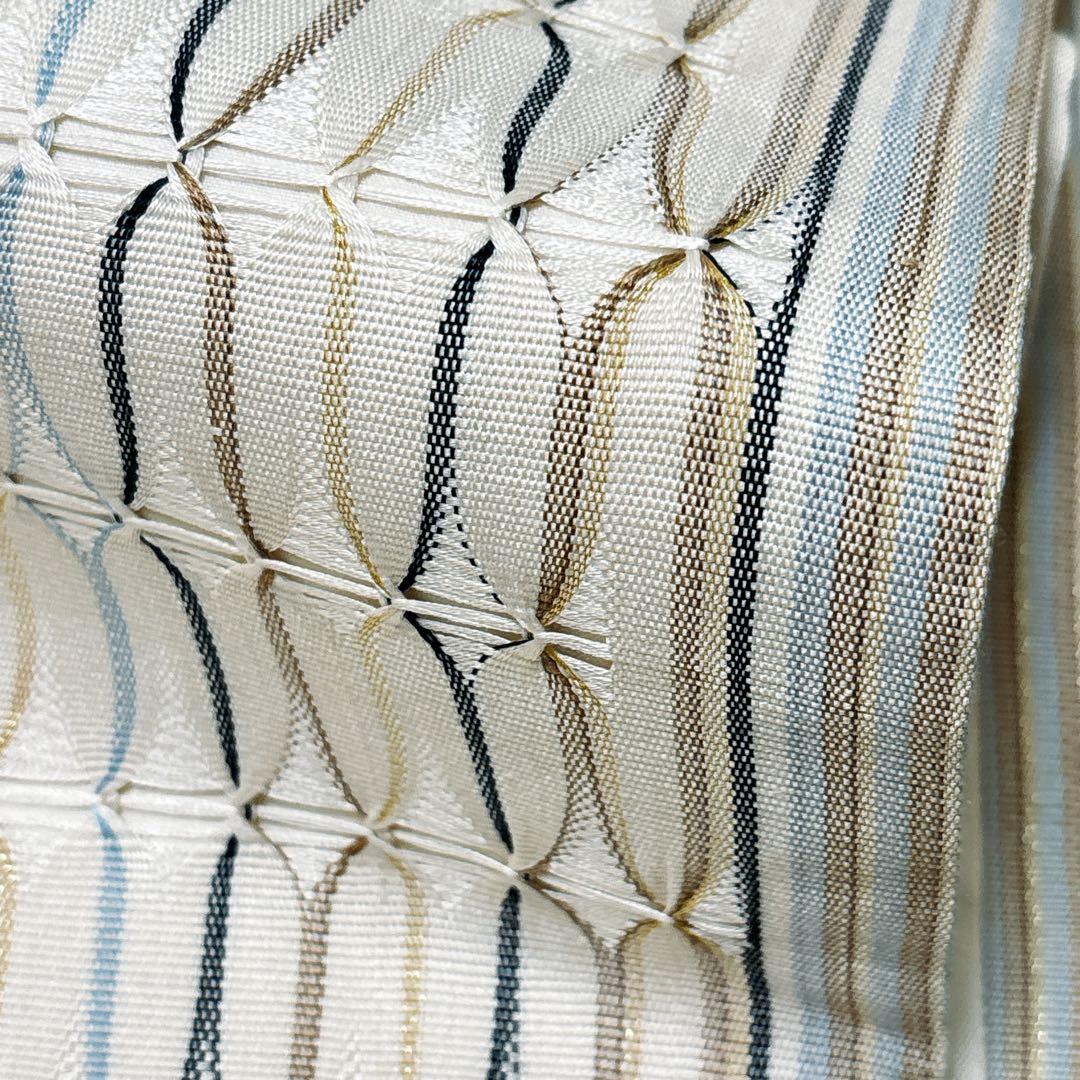 AA19美品袋帯 六通柄 金糸　ひなや工房の織り模様　洒落袋帯 正絹 着物