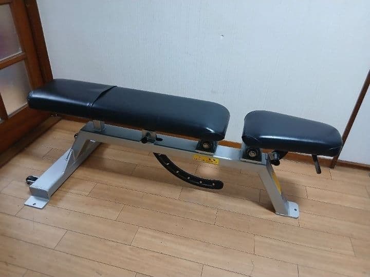 Think Fitness ベンチ　アジャスタブルベンチ