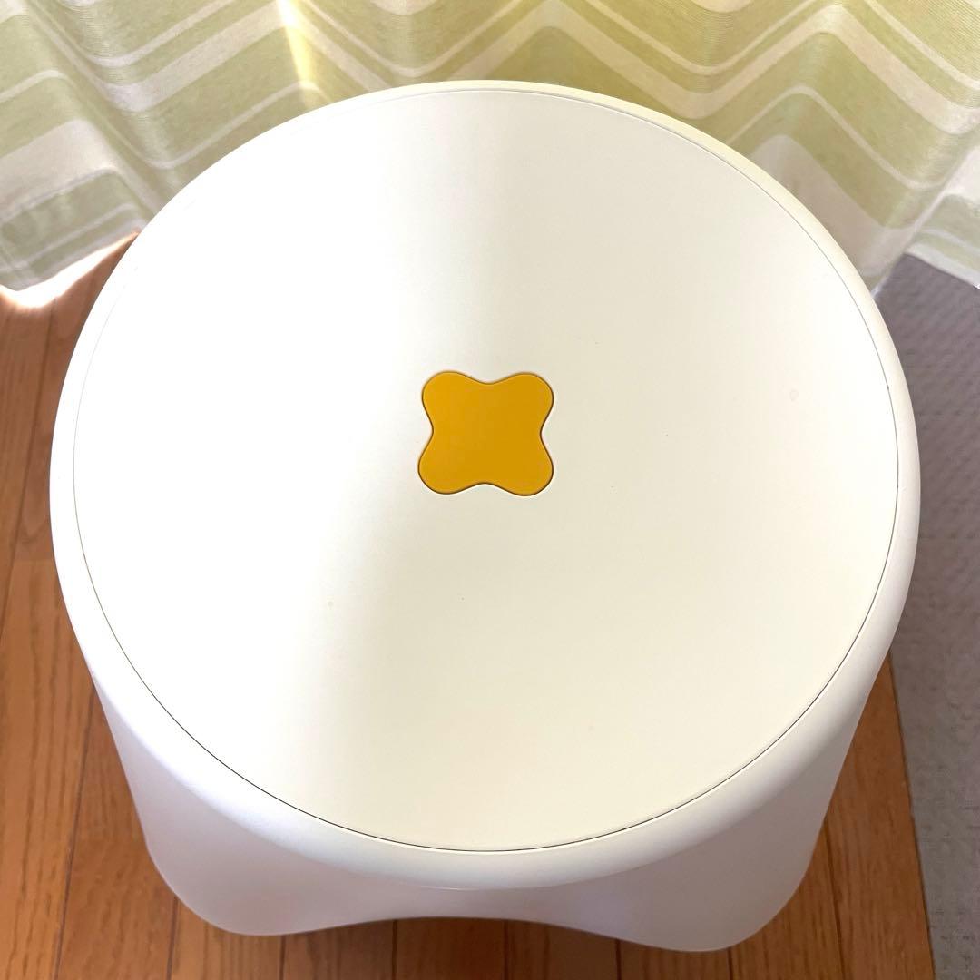 LaLaCo ララコチェア 寝かしつけ 赤ちゃん ホワイト 椅子 ゆれる