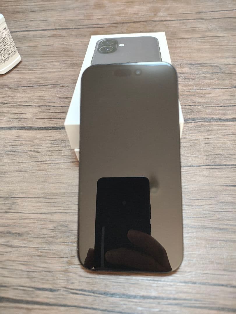 iPhone 16 128　Apple購入 SIMフリー 美品 バッテリー94％