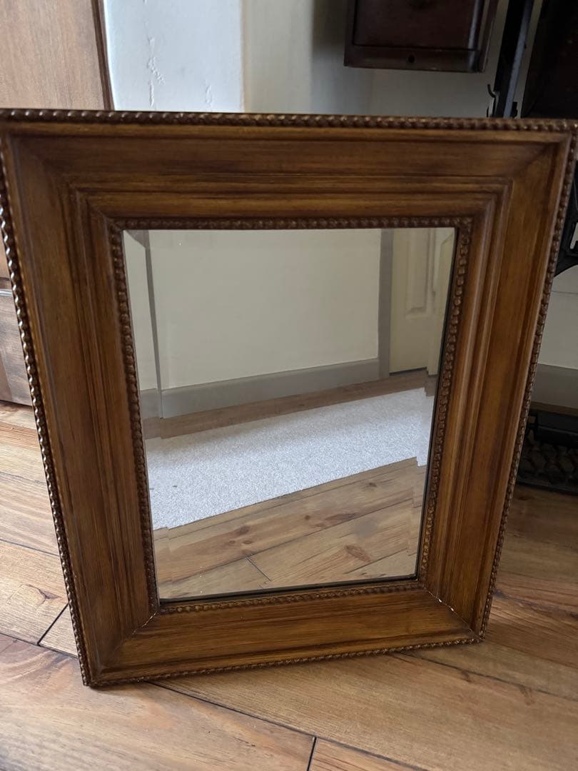 【Laura Ashley】ブラウン木製壁掛け鏡 ミラー アンティーク