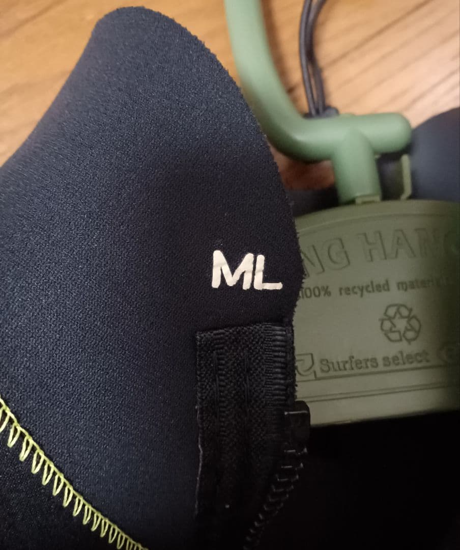 DEUS　デウス　ウェットスーツ　フルスーツ　3mm　ラバー　メンズMLサイズ