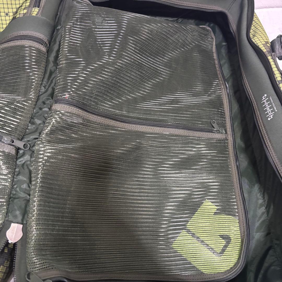 【希少】BURTON 大容量 65-70L キャリー バック スノボー　スキー