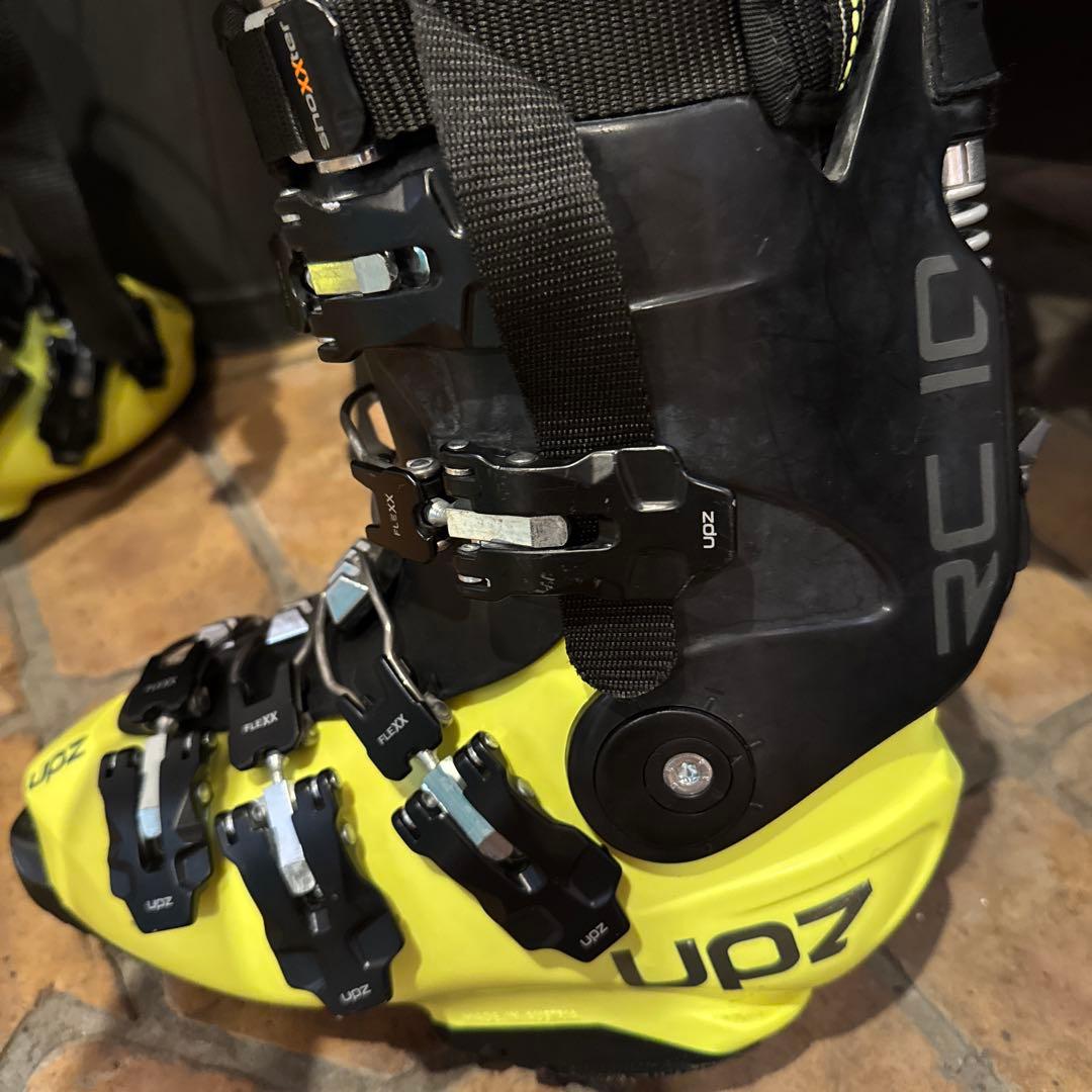 UPZスノーボードアルペンブーツ4/4.5/5 258/279mm RC 10