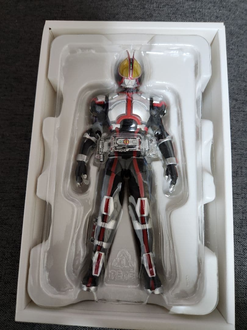 S.H.Figuartsフィギュアーツ 真骨彫 仮面ライダーファイズ 555