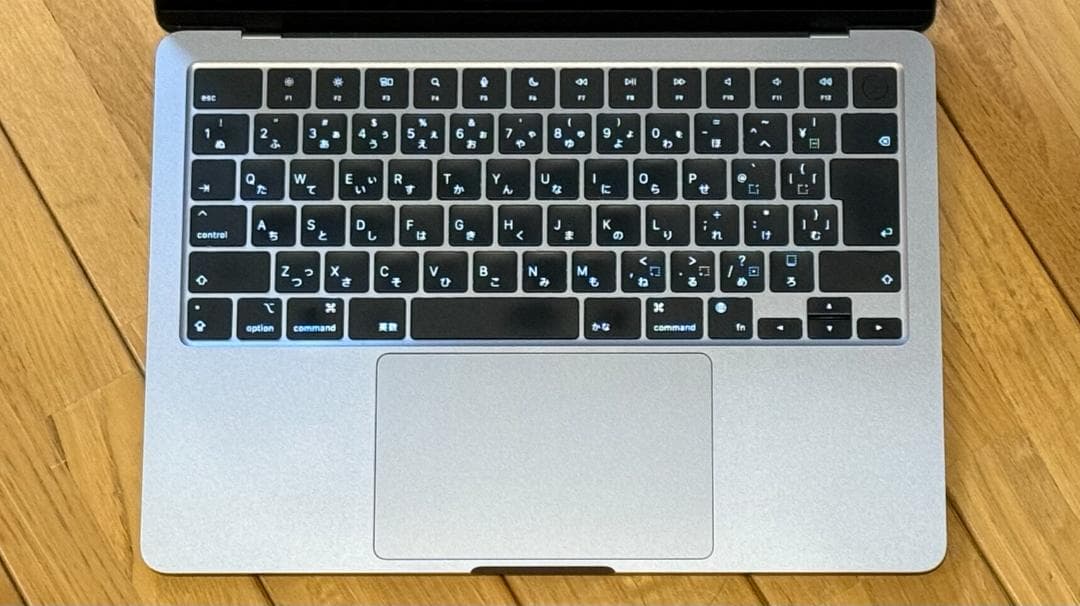 MacBook本体 MacBook Air M2 13.6 8GB/256GB