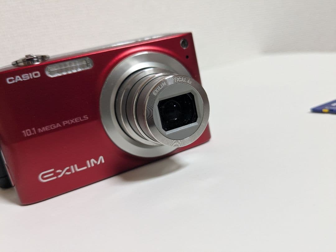 CASIO EXILIM EX-Z200 赤 CCD オールドコンデジ 充電器付