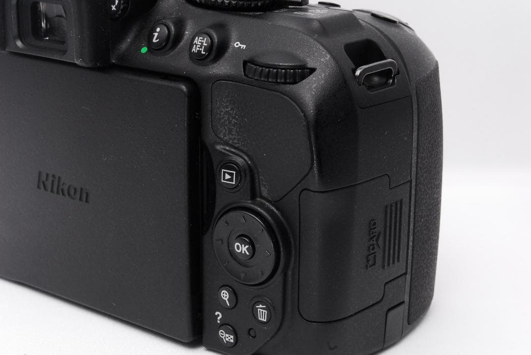 ✨Wi-Fi搭載機 使用回数少な目✨Nikon D5300 ダブルレンズセット