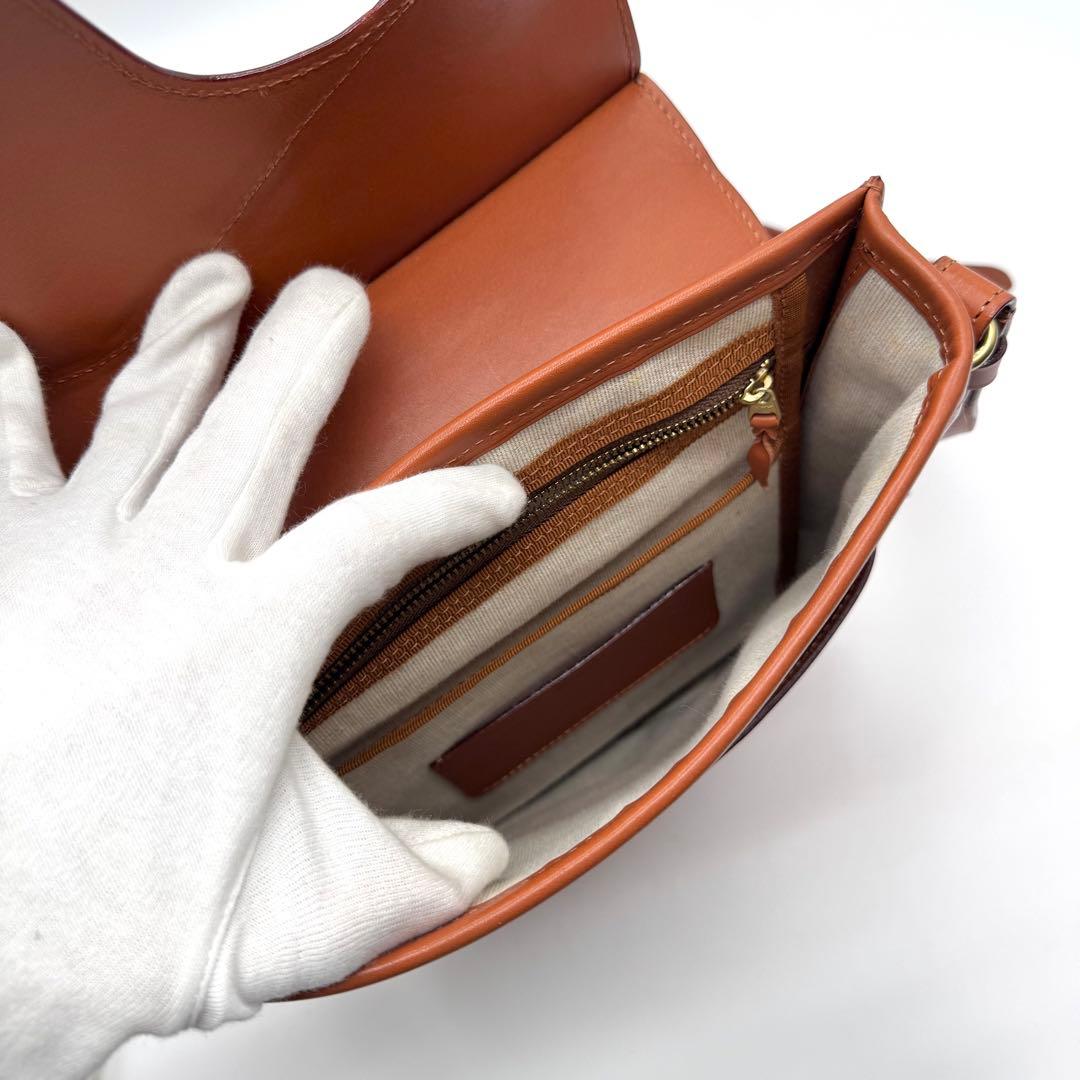 美品 ITAGAKI 鞍ショルダー 縦 レザー ショルダーバッグ　ブラウン