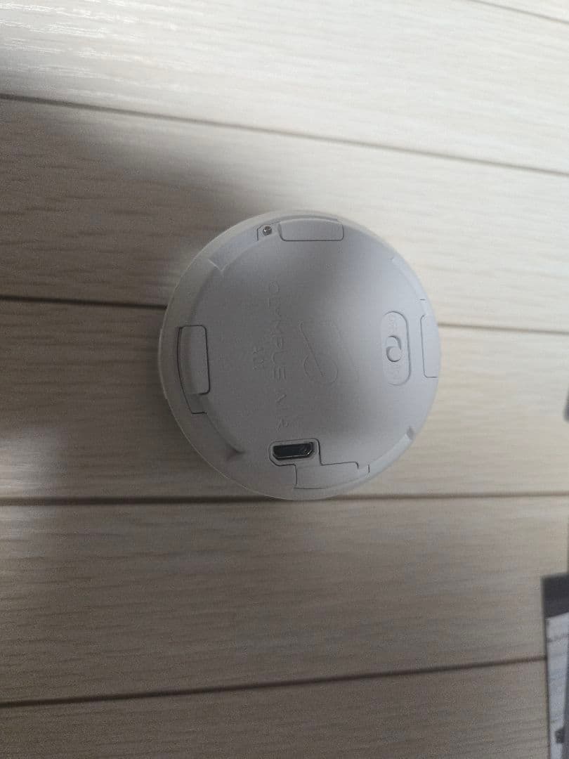 OLYMPUS AIR A01 ホワイト デジタルカメラ本体のみ