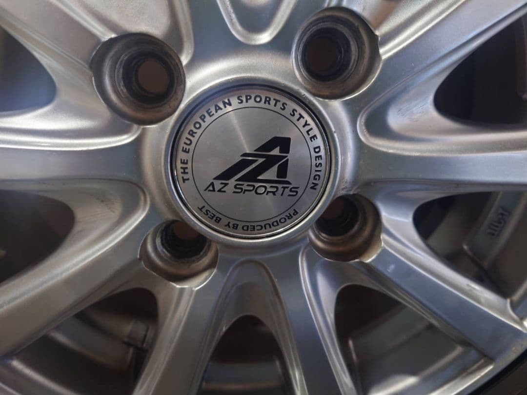 ②スタットレスタイヤ…AZ SPORTS 13インチ ホイールセット