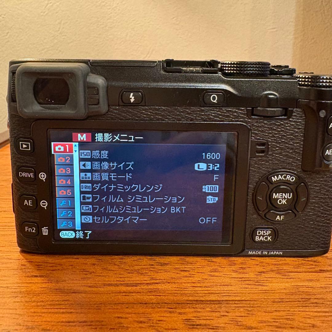美品　Fujifilm X-E2 ボディ