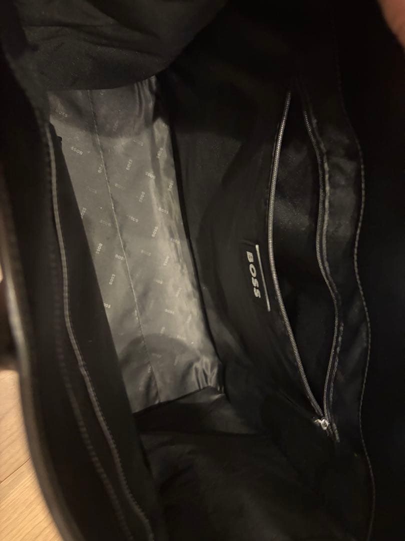 HUGO BOSS ブラックレザービジネスバッグ　トートバッグ　美品