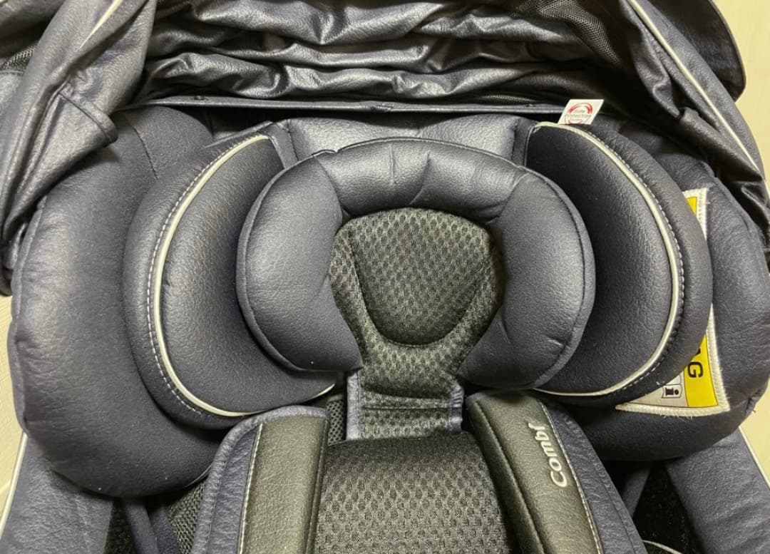 【美品】　ISOFIX チャイルドシート 赤ちゃん　ベビー　子ども