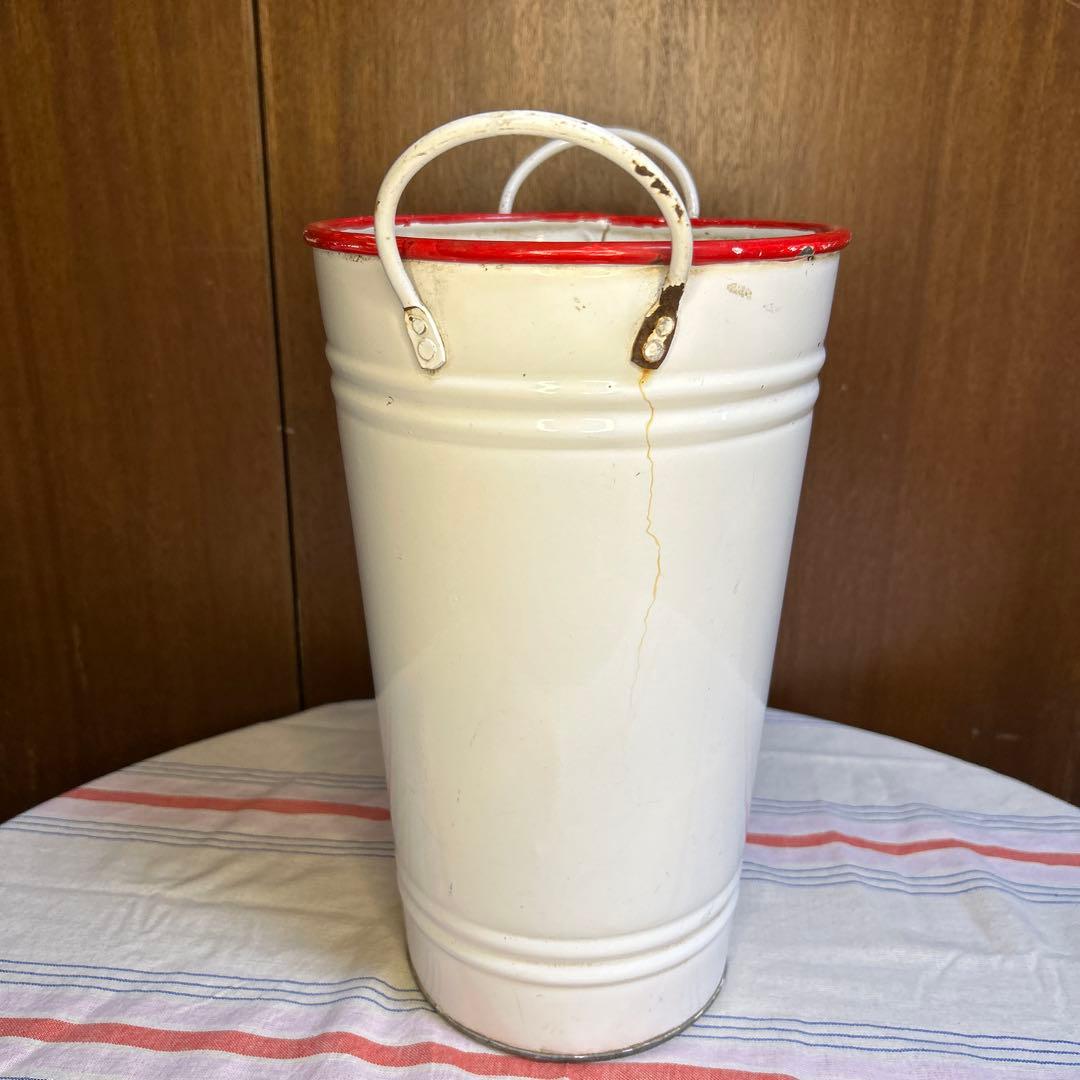 レアイギリスアンティーク　ホーロー花桶/水入れ/バケツ　クリームホワイトに赤縁取
