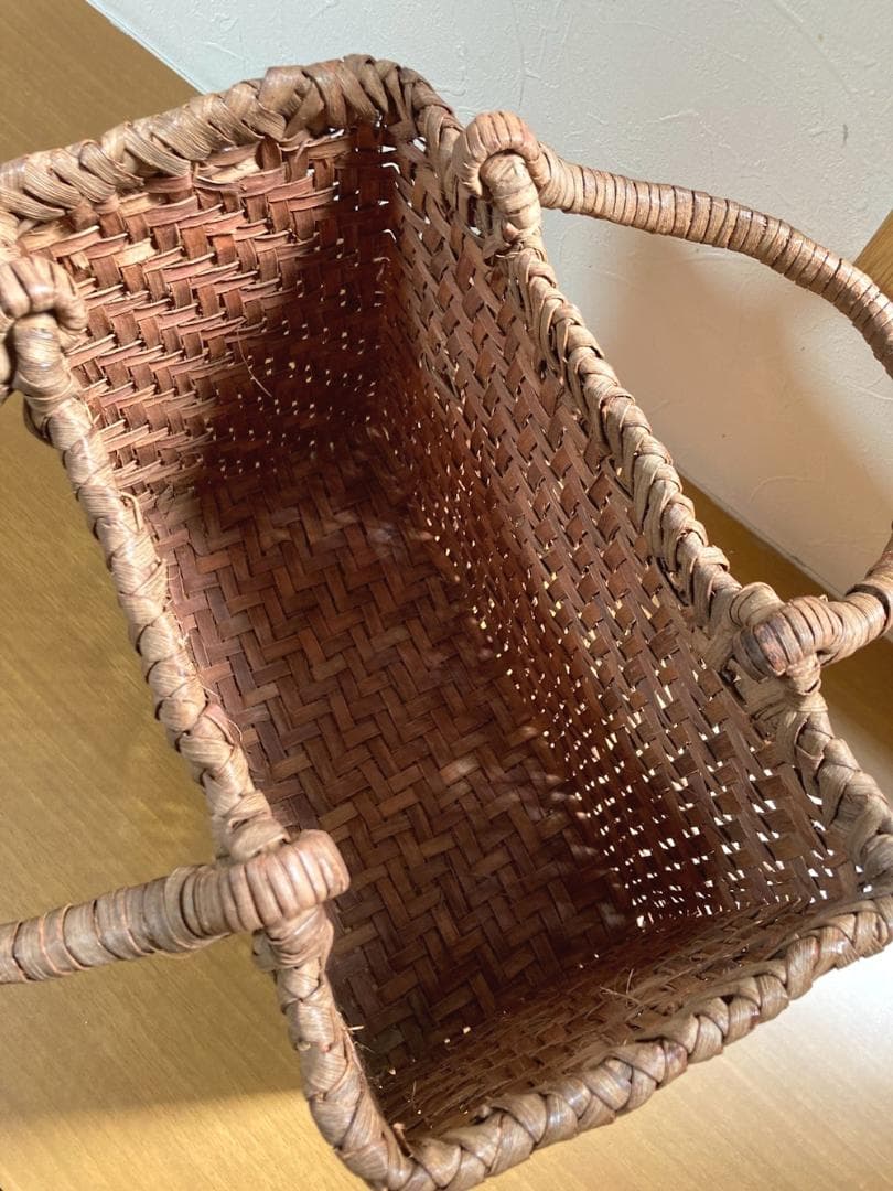 山ぶどう籠バッグ（日本製　国産材　８年物）