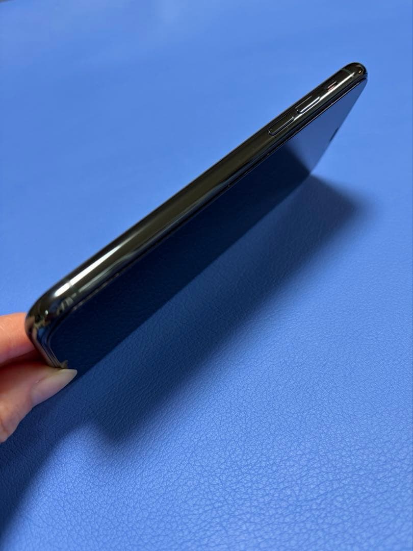 Apple iPhone 11 Pro ミッドナイトグリーン【64GB】