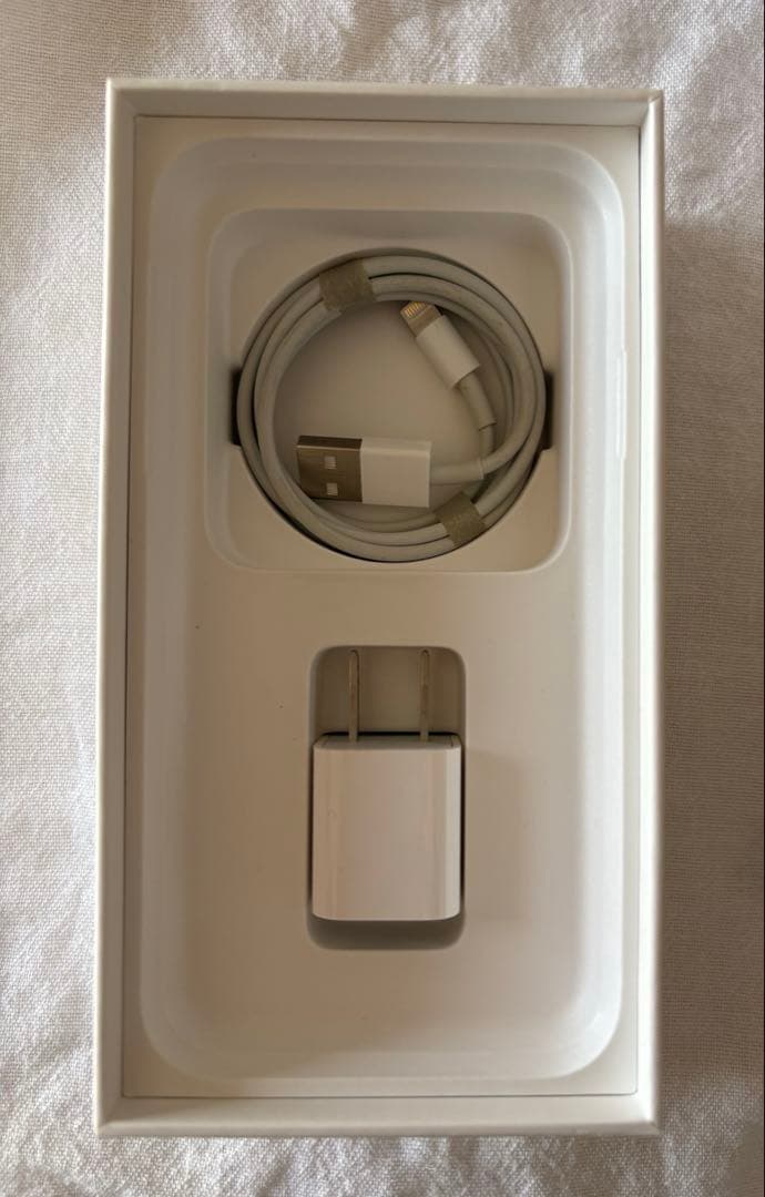 Apple iPhone XR 赤 本体