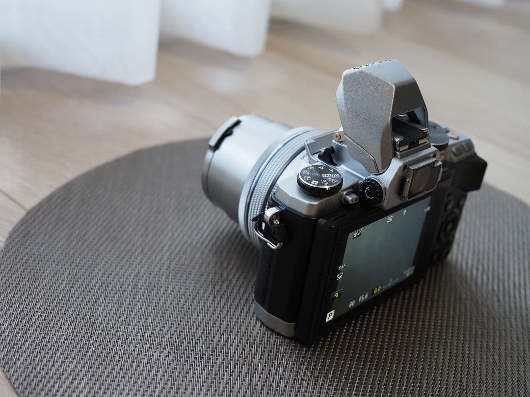 OLYMPUS M.ZUIKO DIGITAL 14-42mm ズームレンズ