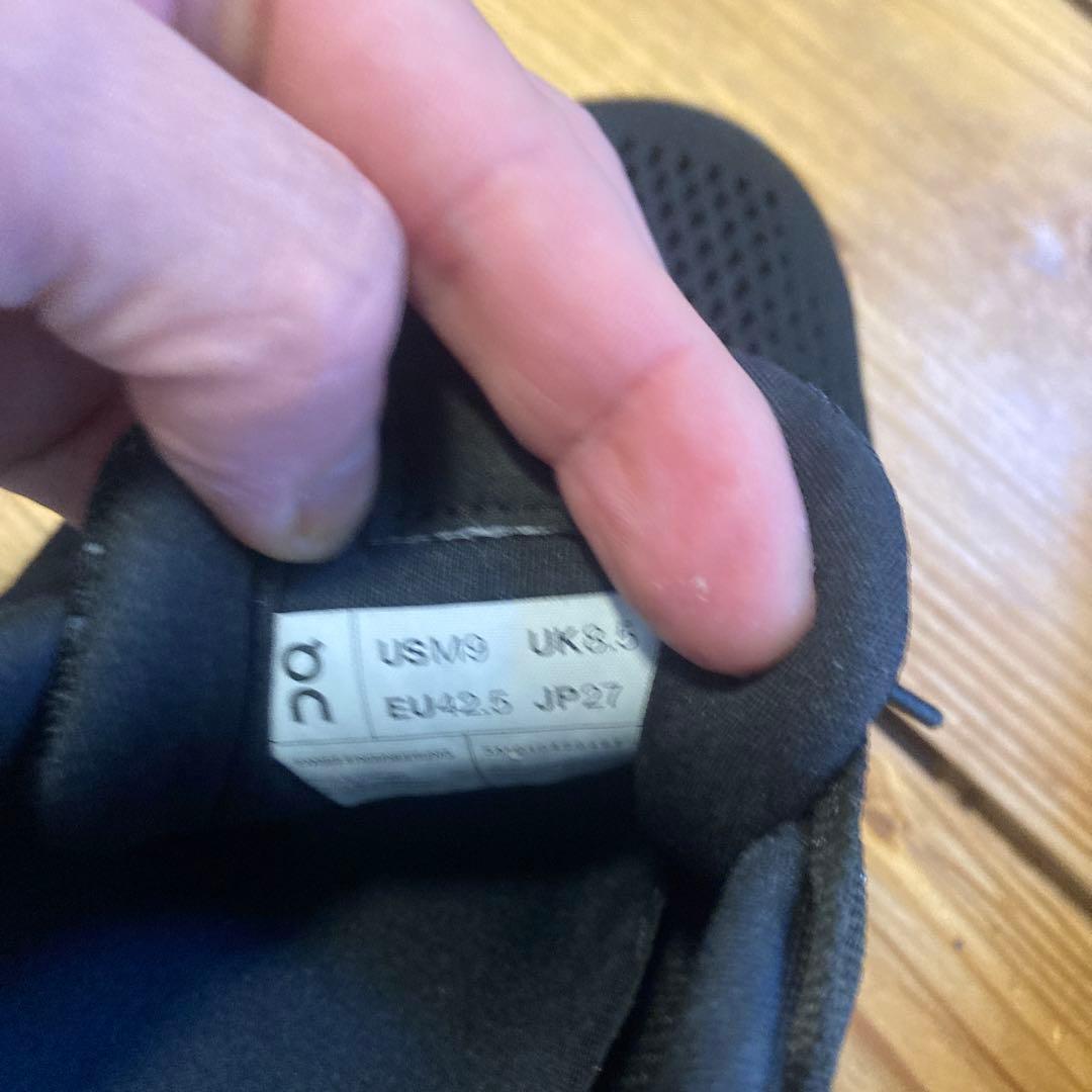 スパイク・シューズ ON Cloudsurfer 27.0