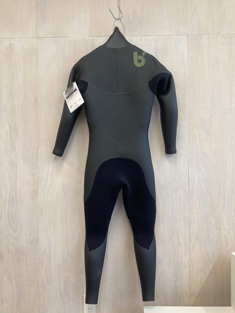 ブレイカーアウトセミドライ 5/3 Hybrid U-zip 170/60未使用