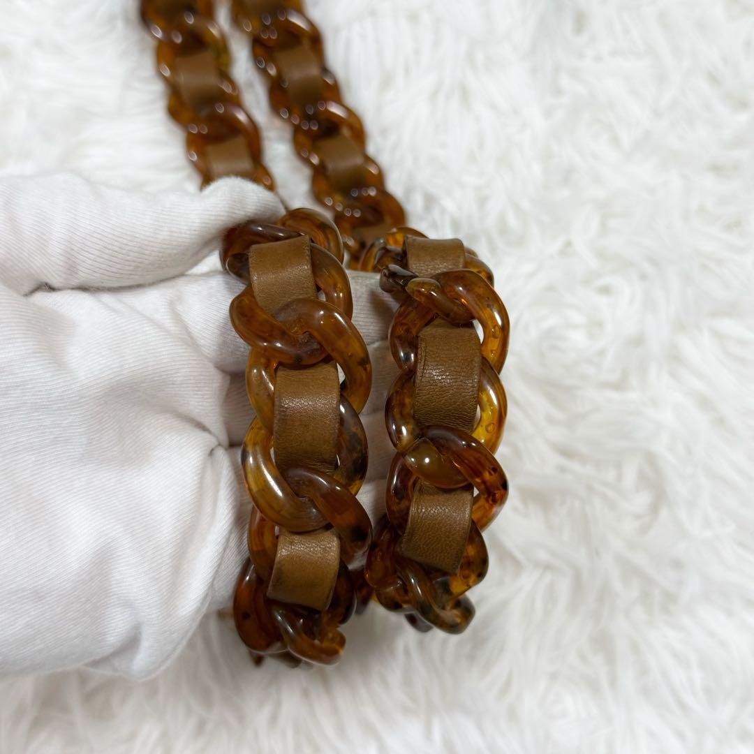 良品✨プラダ　プラスチック　チェーン　トートバッグ　ショルダーバッグ　ロゴ型押し