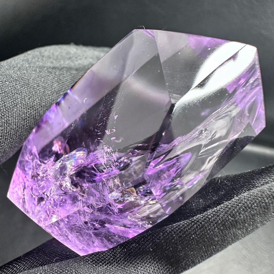 絶品❗️虹入り水晶 ✴︎アイリスクォーツ アメジストフリーフォーム天然石A1079