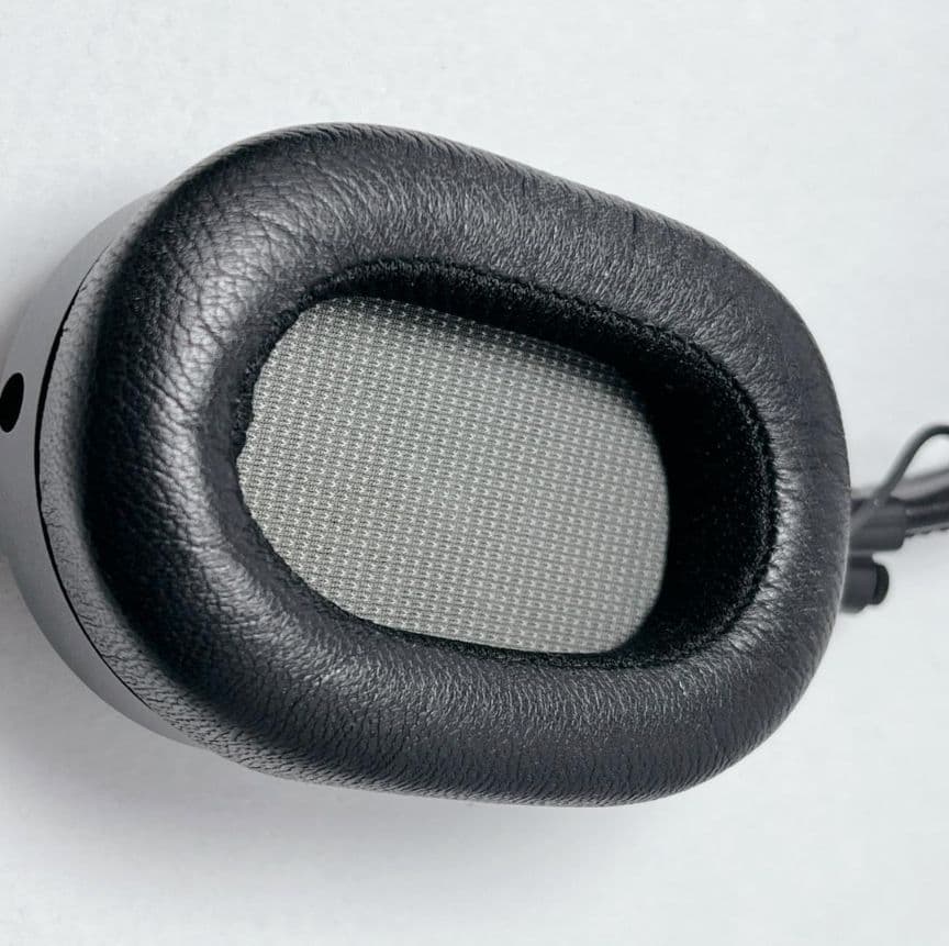 【美品】Master&Dynamic MH40-BLK ヘッドフォン 有線