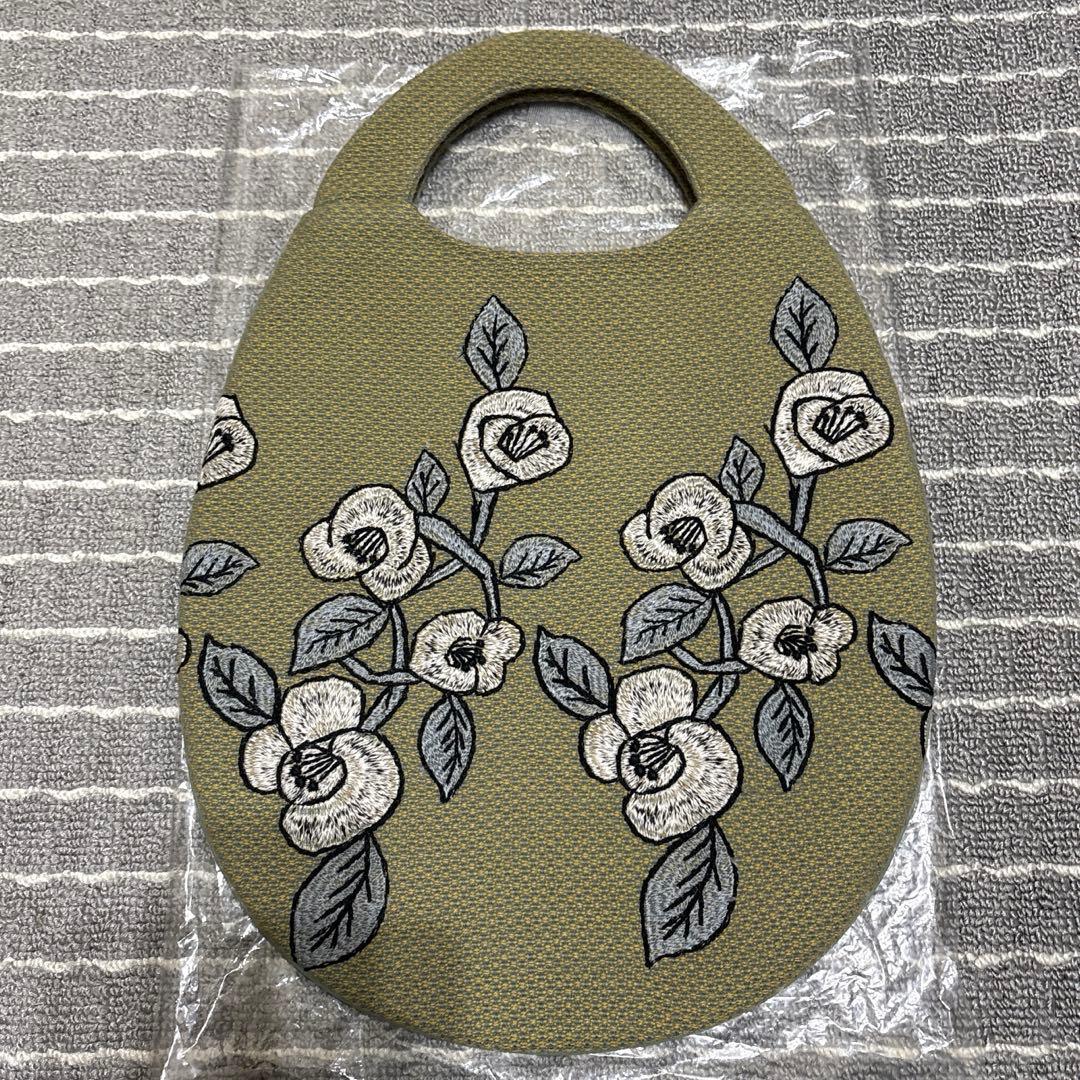 新品未使用　minä perhonen エッグバックswing camellia