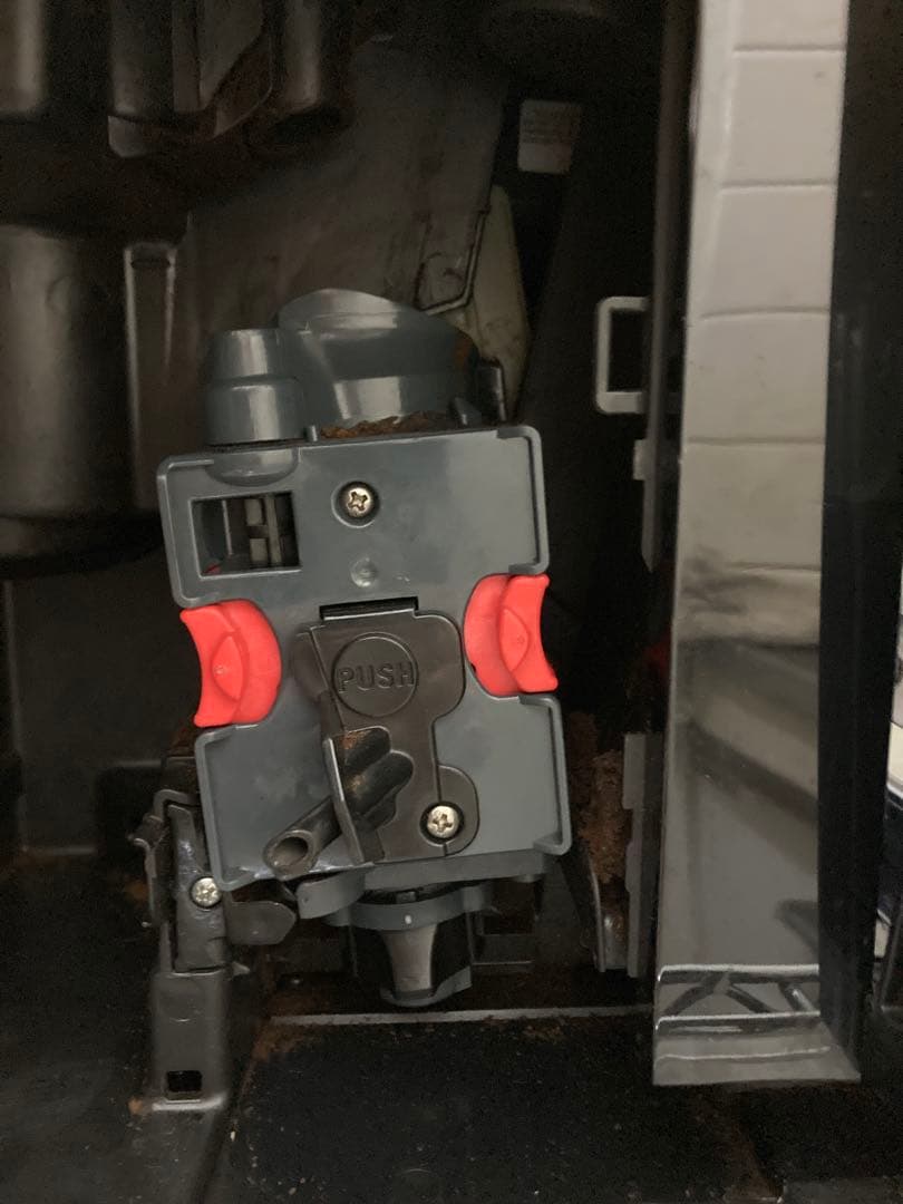 DeLonghi Magnifica エスプレッソマシン ESAM03110B