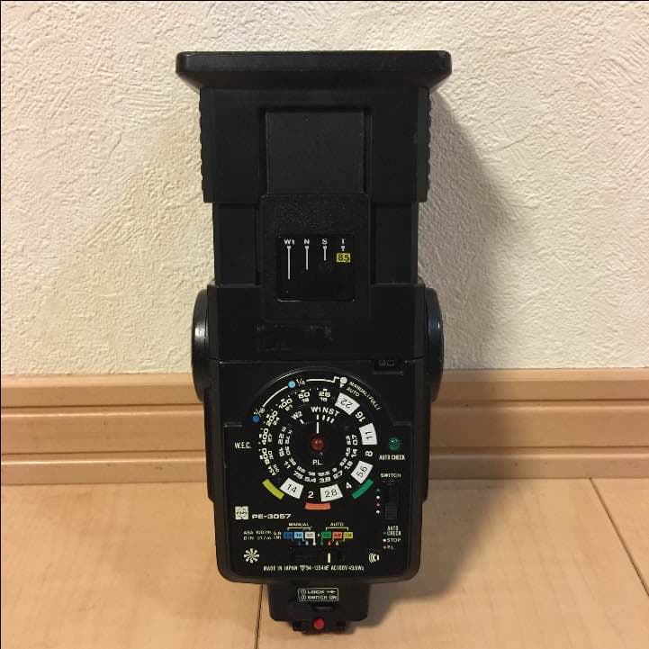 フィルムカメラ National PE-3057