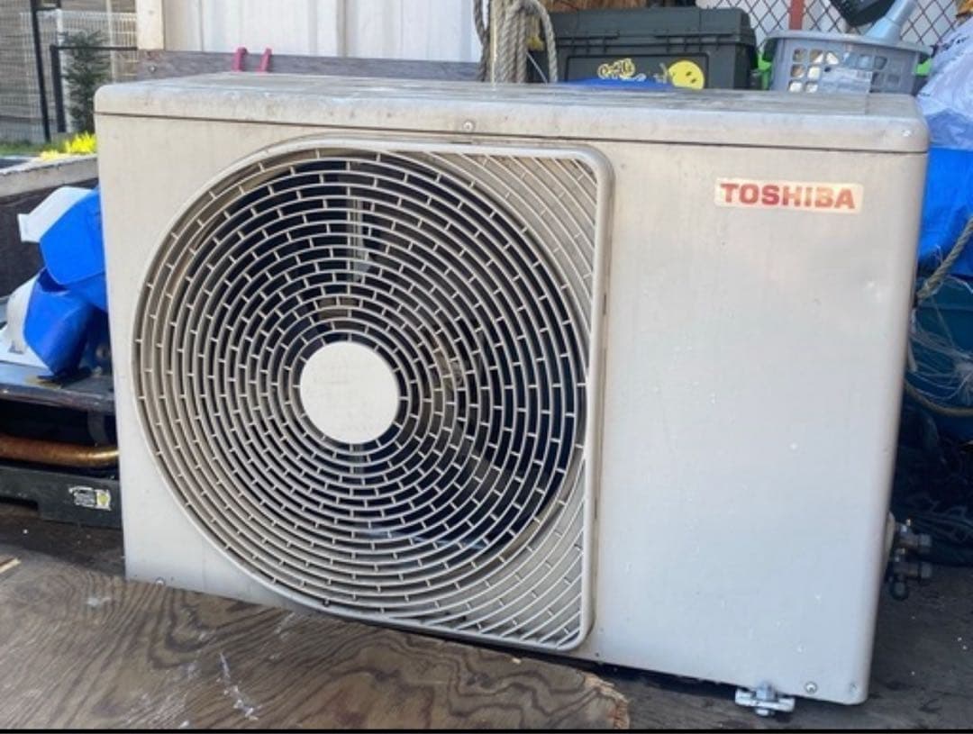 【直接引取のみ】東芝TOSHIBAルームエアコン2023年製10畳用）