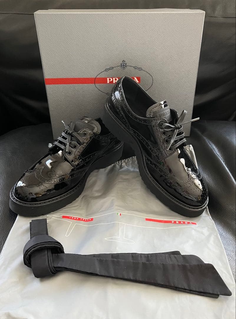 PRADA プラダ ウィングチップ パテントレザー シューズ オックスフォード