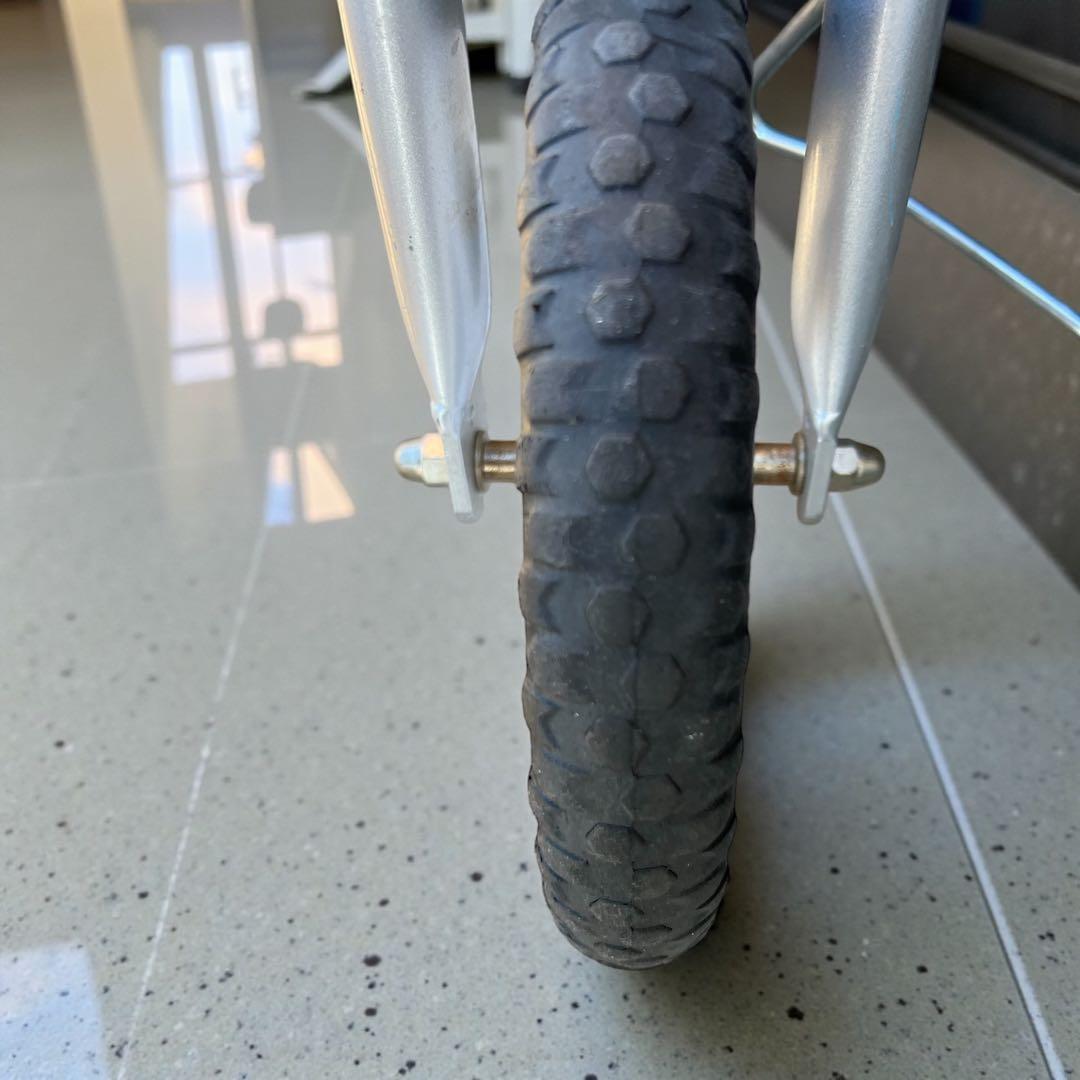 N*u様 STRIDER PRO ストライダー プロ シルバー 自転車 子供用