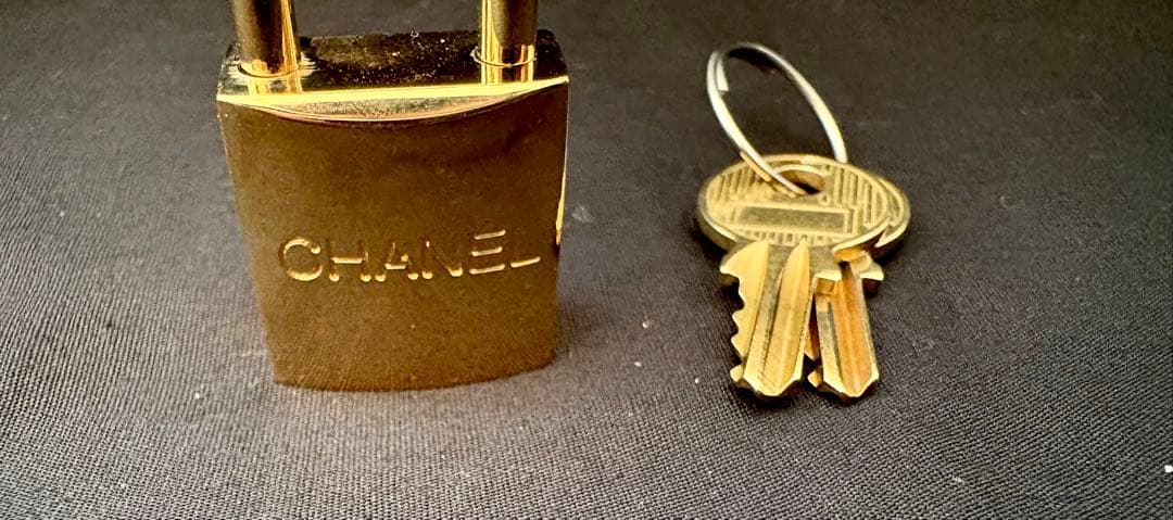 シャネル ココマーク カデナ キー2本付き パドロック 南京錠　レア
