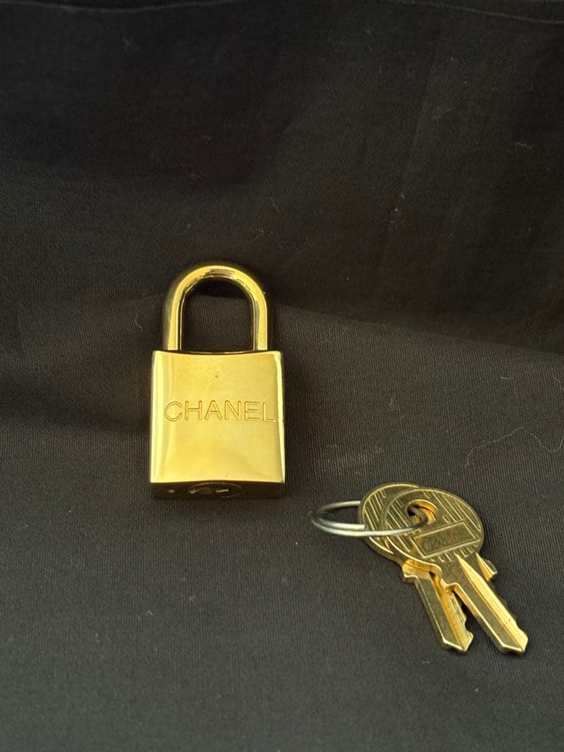 シャネル ココマーク カデナ キー2本付き パドロック 南京錠　レア