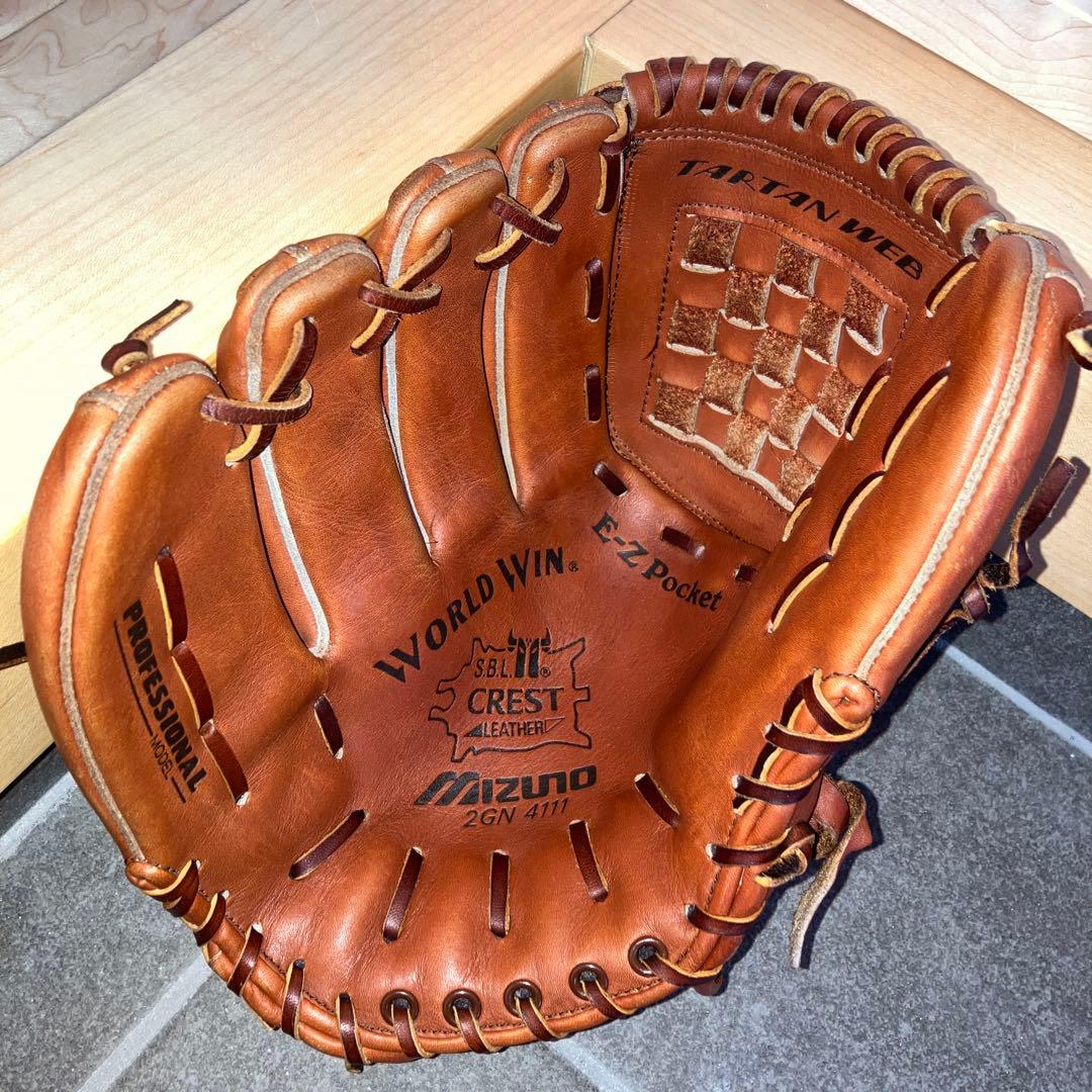 ミズノ ワールドウィン 投手用グローブ 近鉄・阿波野モデル