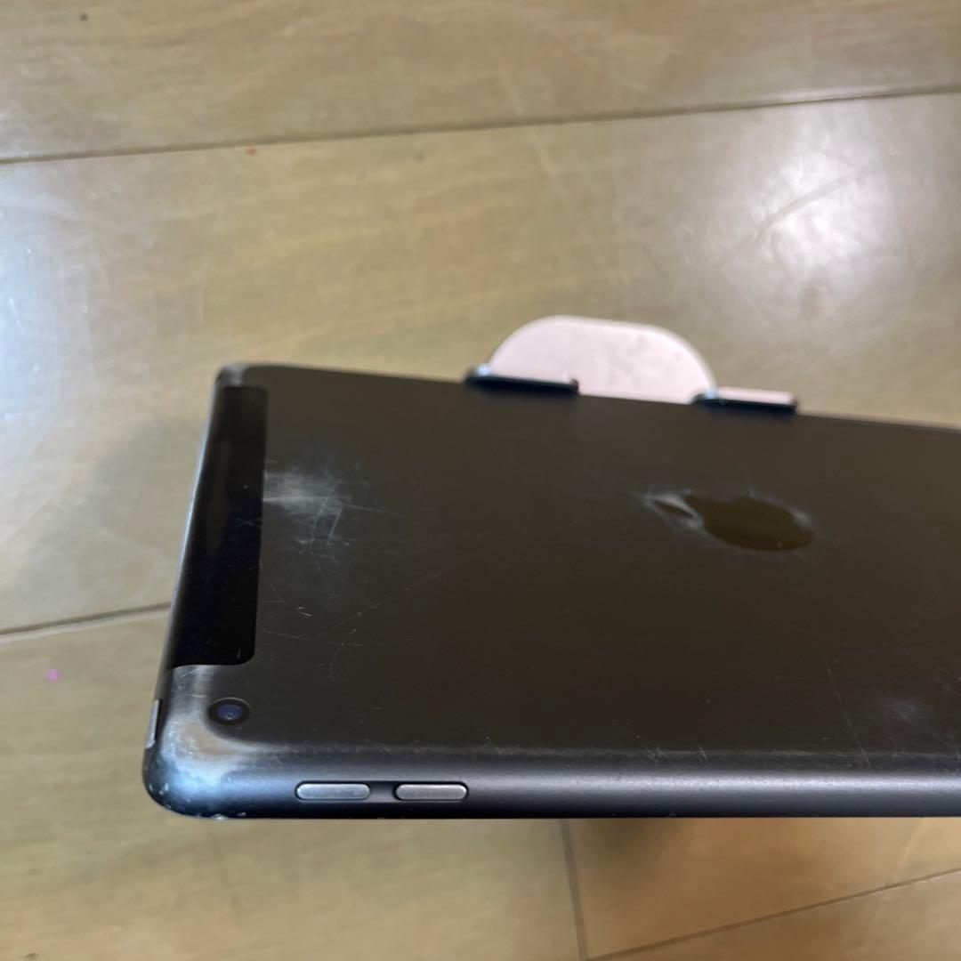 バッテリー良品90%！iPad 7世代 32G Wi-Fi + Cellular