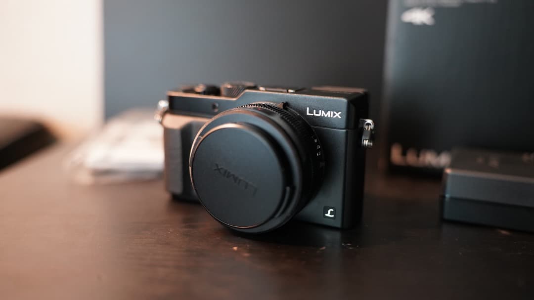 Panasonic　LUMIX　LX100　ブラック