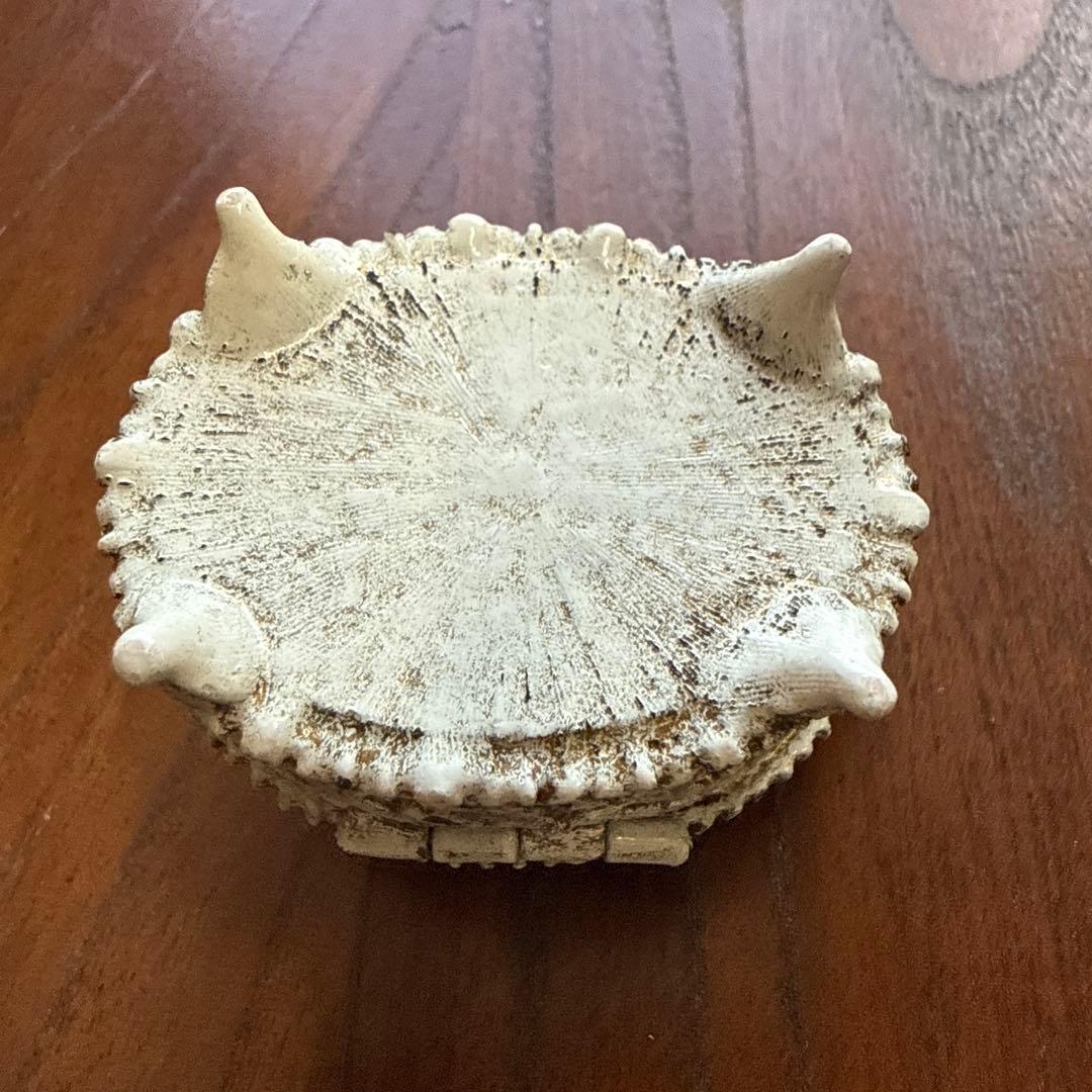 花模様のアンティークボックス　アクセサリーケース　 カメオ　ヴィンテージ 彫刻