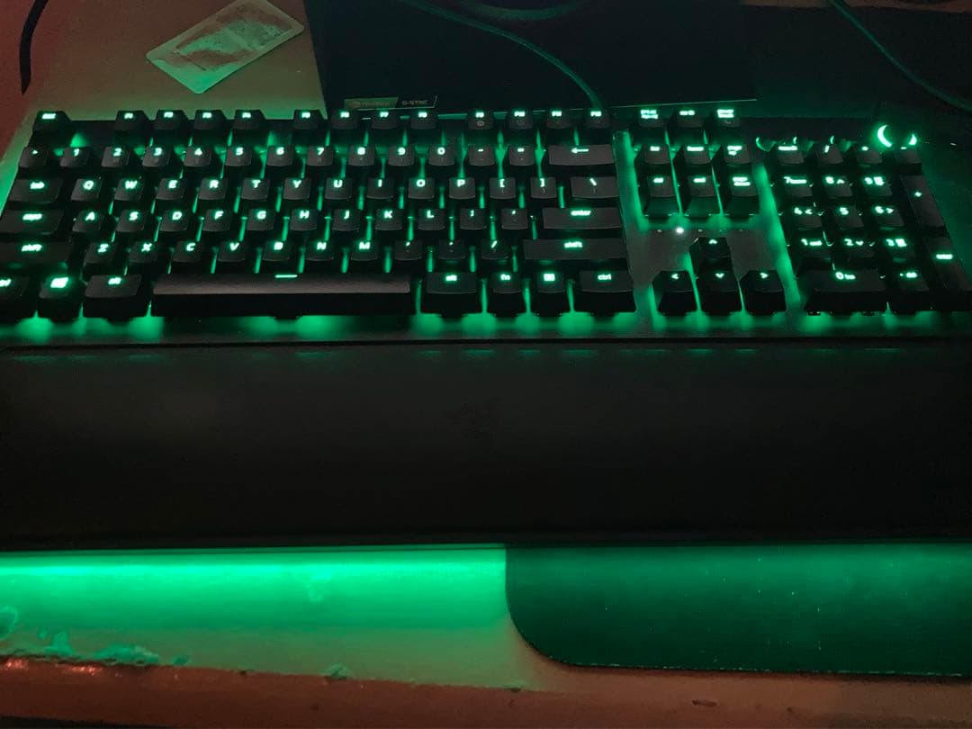 razer huntsman elite us配列　紫軸