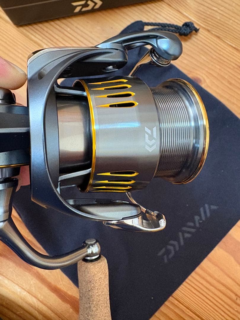 美品　23 エアリティ　LT2500S-XH