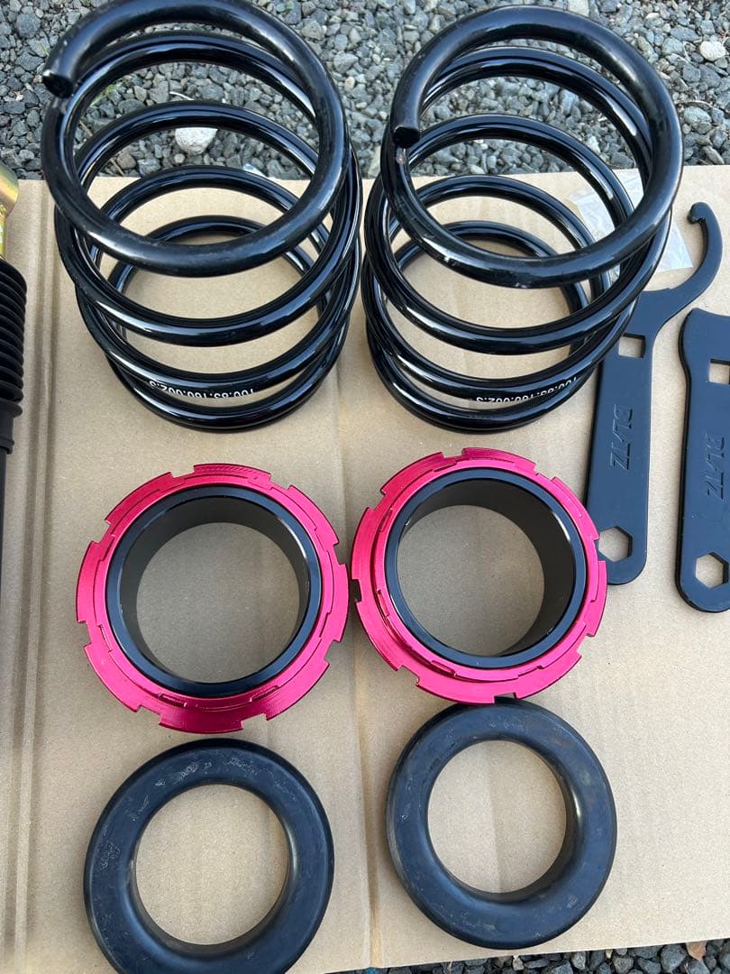 4WD専用 車高調BLITZ DAMPER ZZーR