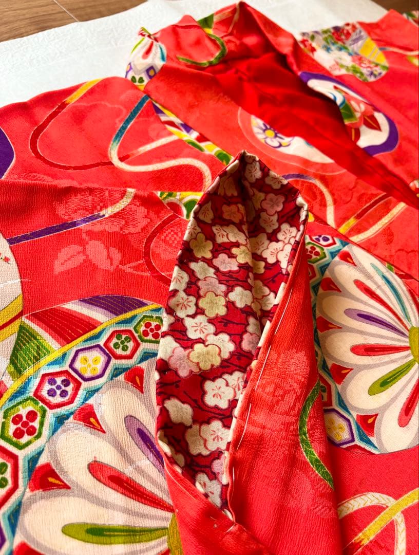 七五三　正絹　四つ身　お祝い着　アンティーク　子供着物