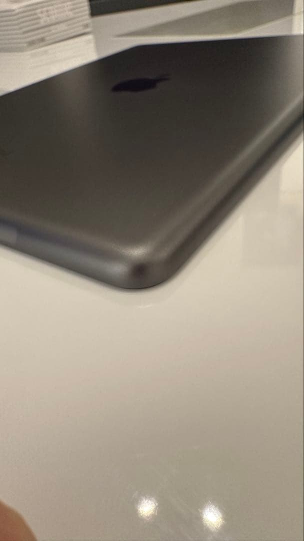 【美品】iPad 第7世代　32GB Wi-Fiモデル　キーボード付き