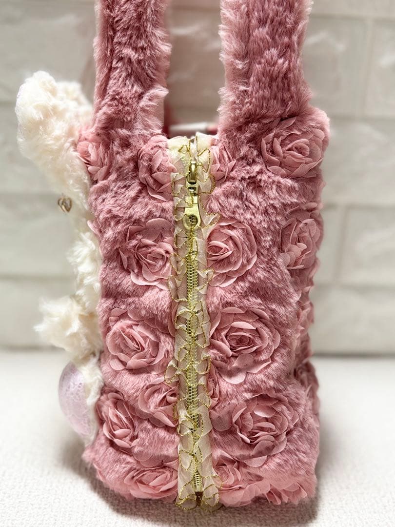 ゆ*ら様 コヤンイサムチョン　サイドファスナーバッグ　ピンクファー　白うさちゃん