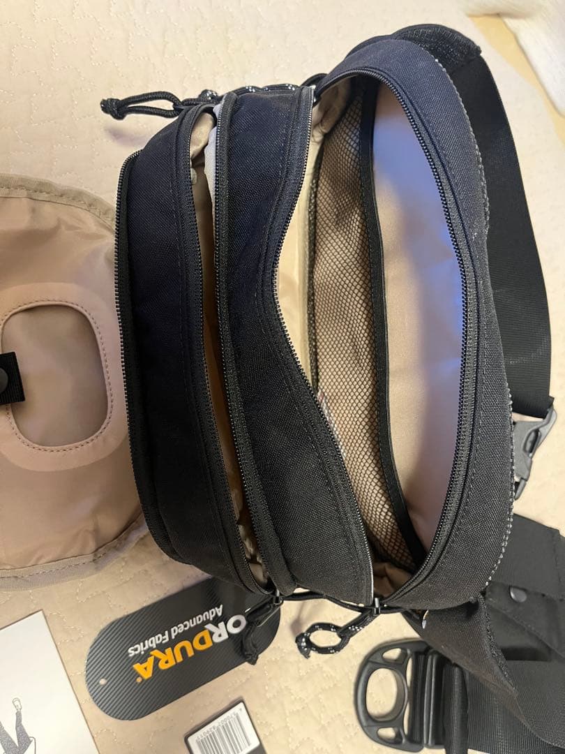 Hugoo セカンド抱っこ紐 ヒップシート