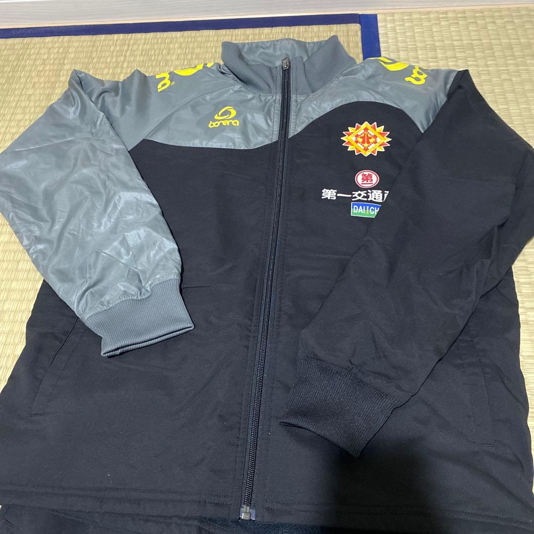 ギラヴァンツ北九州　ボネーラ ウィンドブレーカー上下