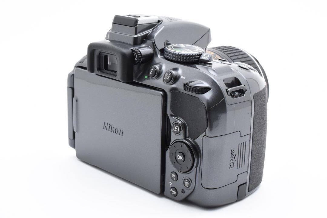 ニコン D5300☆一眼レフカメラ☆S数僅か200回☆Wi-Fi☆グレー